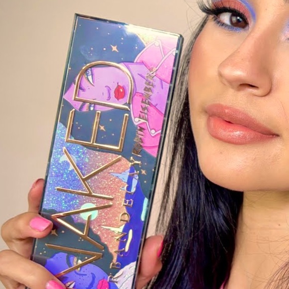 Urban Decay Other - Beautiful makeup pallet great colors!